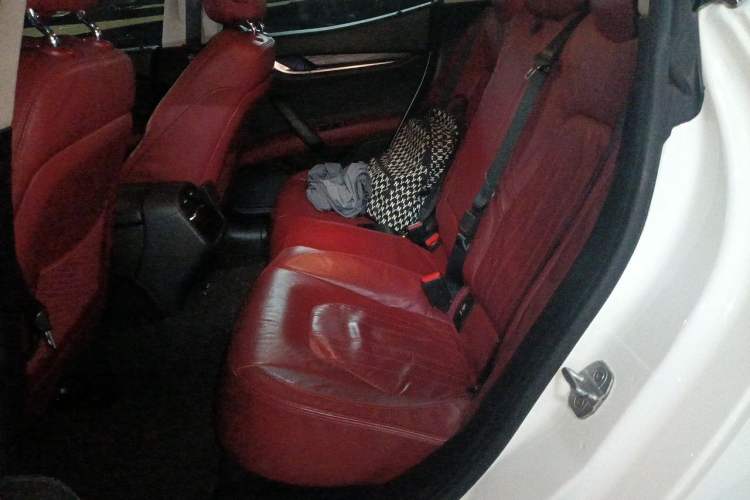 Used Maserati Ghibli 2014 3.0T Standard Edition Left Rear Seat