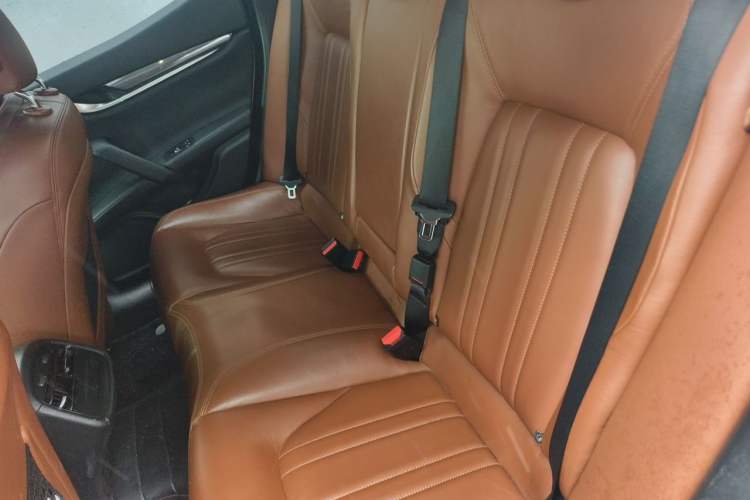 Used Maserati Ghibli 2014 3.0T Standard Edition Left Rear Seat