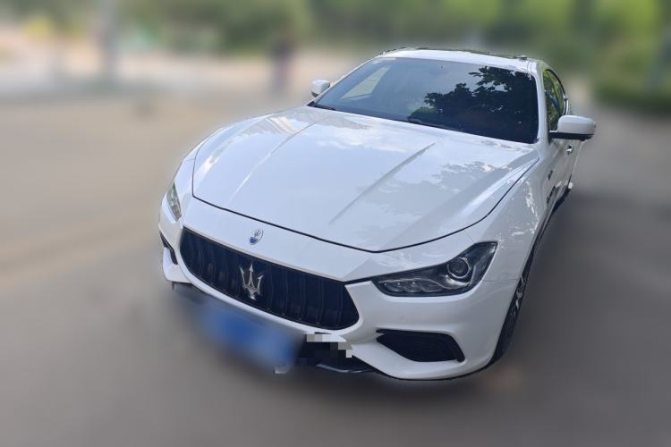 Used Maserati Ghibli 2014 3.0T Standard Edition Guazi used car, China used car export, Used car for sale, Used Maserati cars, Cheapest cars for sale