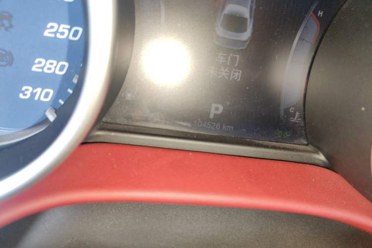 Used Maserati Ghibli 2014 3.0T Standard Edition Odometer Close Up