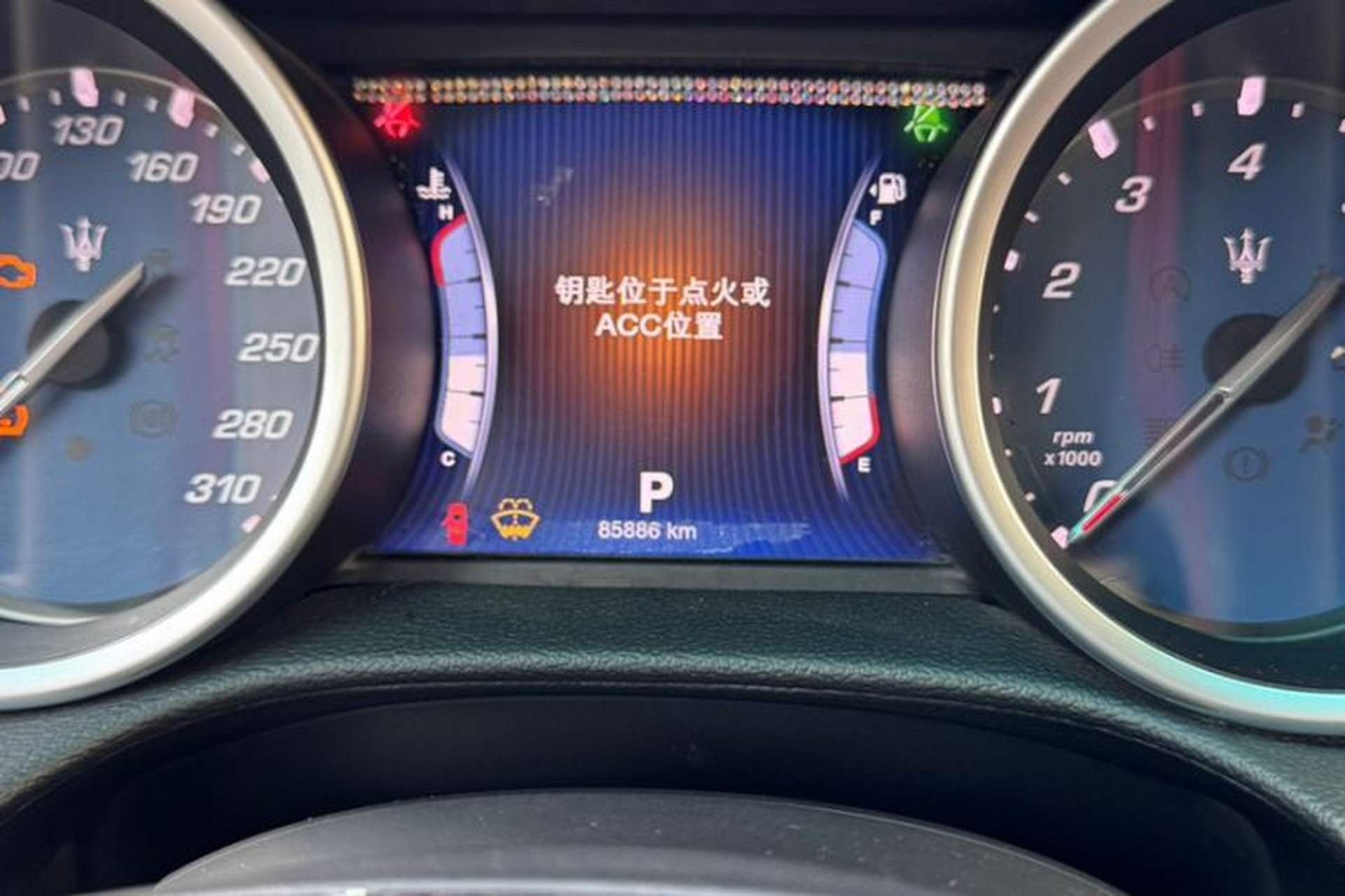 Used Maserati Ghibli 2014 3.0T Standard Edition Odometer Close Up