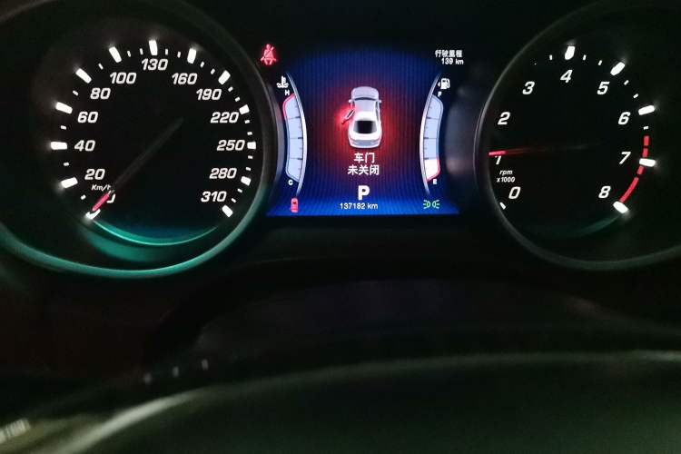 Used Maserati Ghibli 2014 3.0T S Q4 Odometer Close Up