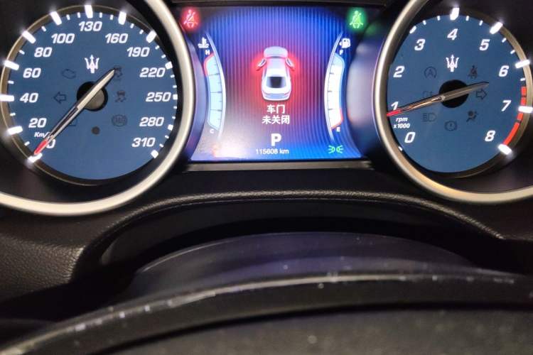 Used Maserati Ghibli 2014 3.0T Standard Edition Odometer Close Up