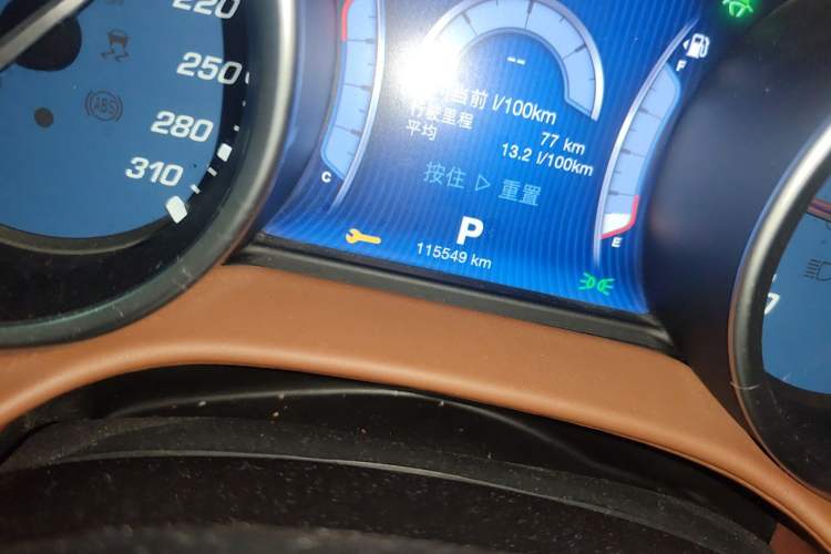Used Maserati Ghibli 2014 3.0T Standard Edition Odometer Close Up