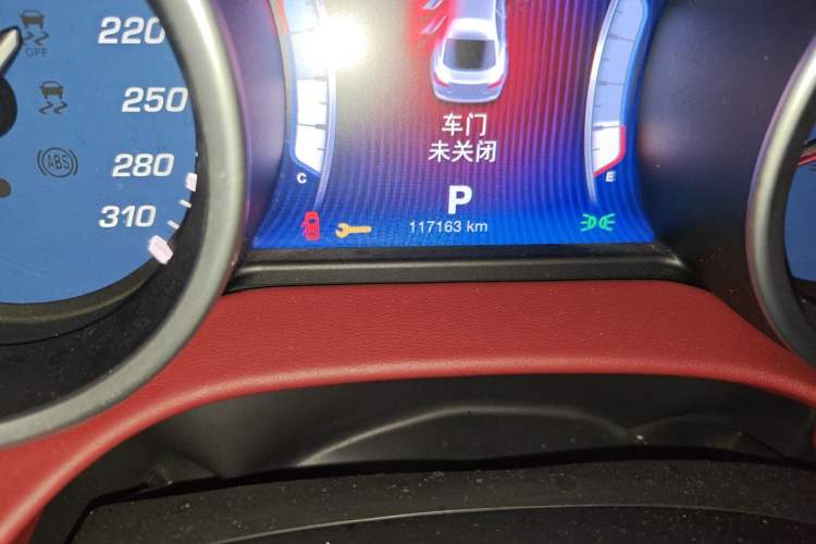 Used Maserati Ghibli 2014 3.0T Standard Edition Odometer Close Up