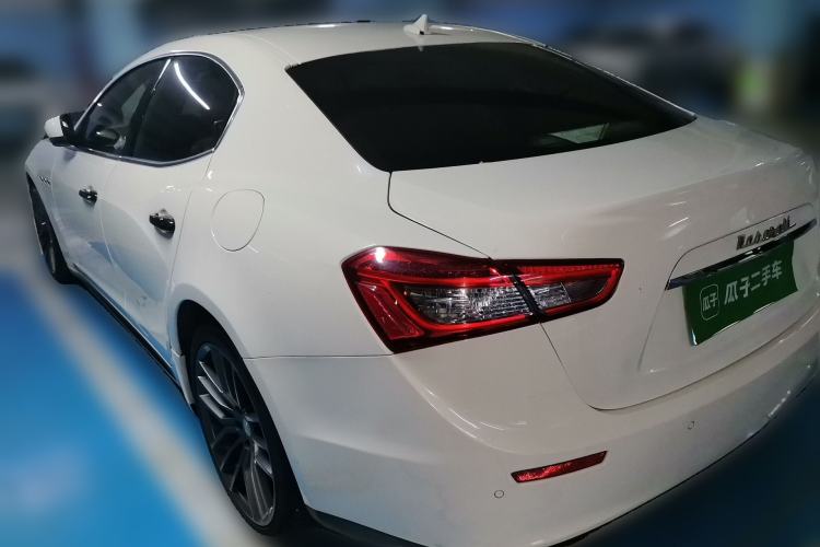 Used Maserati Ghibli 2014 3.0T Standard Edition Rear Left 45 Deg