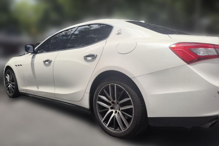 Used Maserati Ghibli 2014 3.0T Standard Edition Rear Left 45 Deg