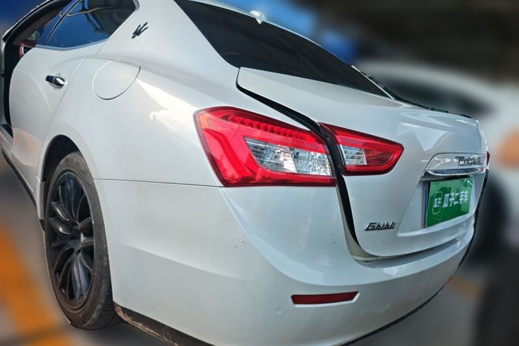 Used Maserati Ghibli 2014 3.0T Standard Edition Rear Left 45 Deg