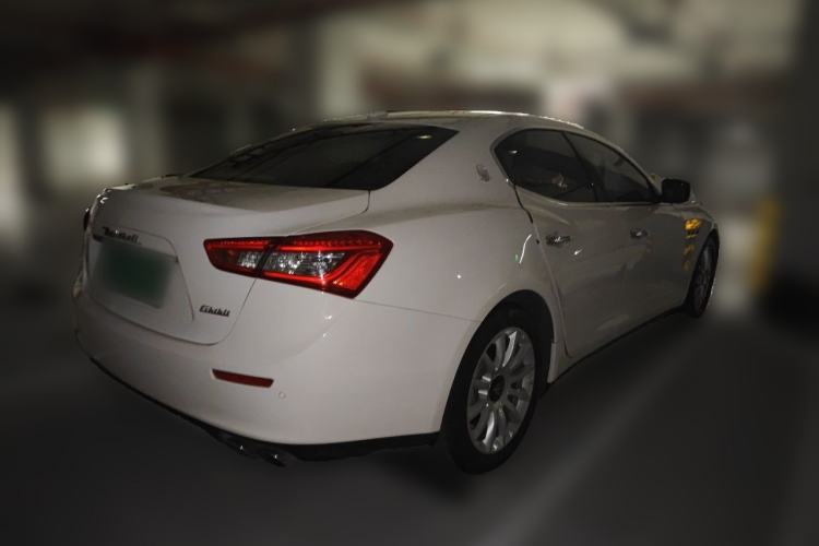 Used Maserati Ghibli 2014 3.0T Standard Edition Rear Right 45 Deg