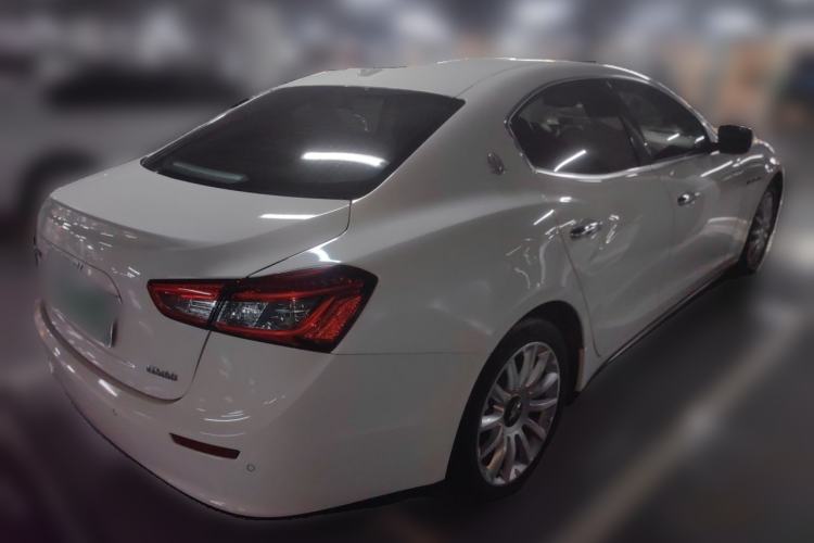 Used Maserati Ghibli 2014 3.0T Standard Edition Rear Right 45 Deg