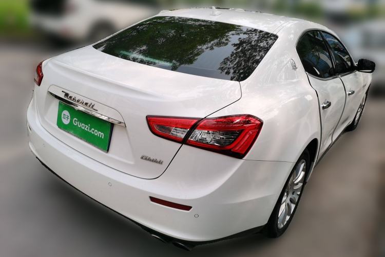 Used Maserati Ghibli 2014 3.0T Standard Edition Rear Right 45 Deg