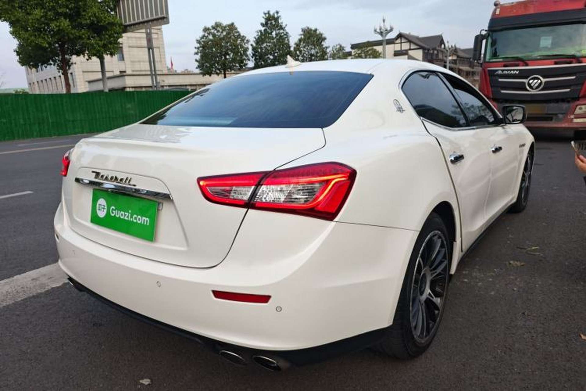 Used Maserati Ghibli 2014 3.0T Standard Edition Rear Right 45 Deg