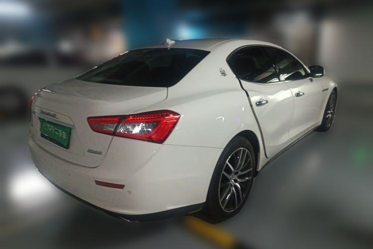 Used Maserati Ghibli 2014 3.0T Standard Edition Rear Right 45 Deg