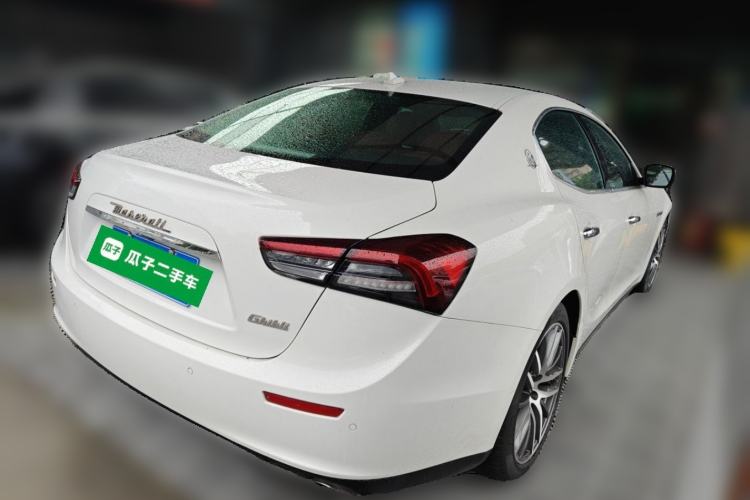 Used Maserati Ghibli 2014 3.0T Standard Edition Rear Right 45 Deg