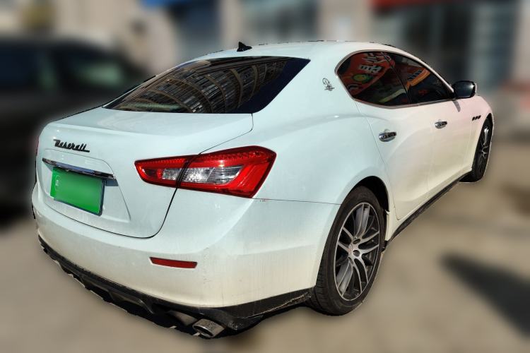 Used Maserati Ghibli 2014 3.0T Standard Edition Rear Right 45 Deg