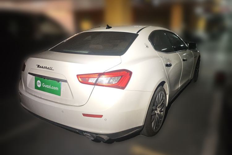 Used Maserati Ghibli 2014 3.0T Standard Edition Rear Right 45 Deg