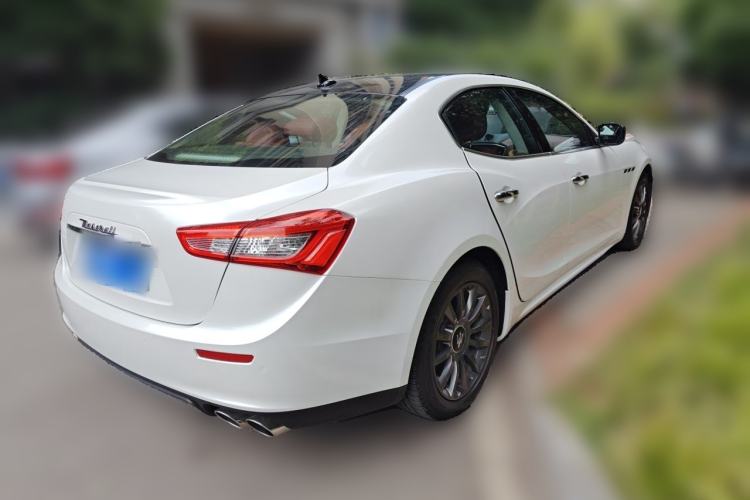 Used Maserati Ghibli 2014 3.0T Standard Edition Rear Right 45 Deg