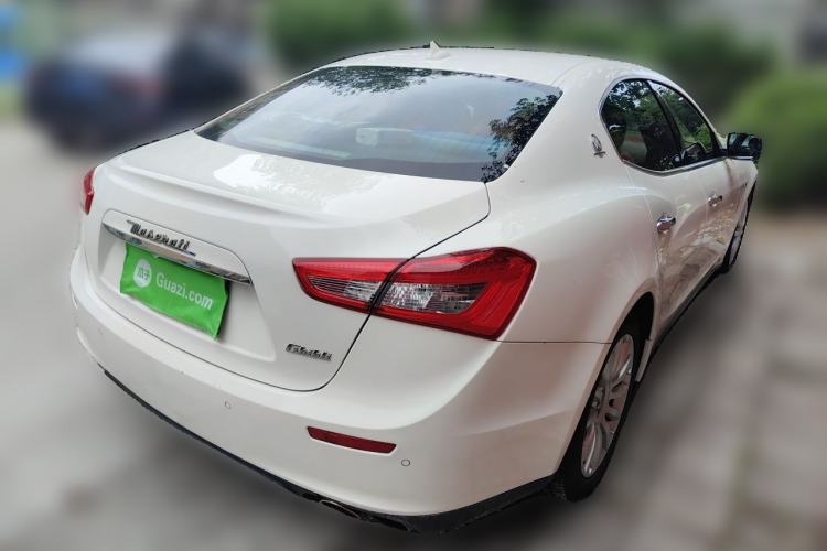 Used Maserati Ghibli 2014 3.0T Standard Edition Rear Right 45 Deg