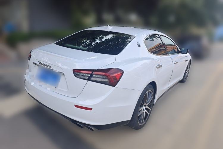 Used Maserati Ghibli 2014 3.0T Standard Edition Rear Right 45 Deg