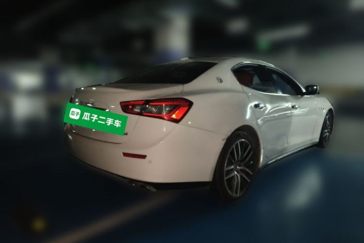Used Maserati Ghibli 2014 3.0T Standard Edition Rear Right 45 Deg
