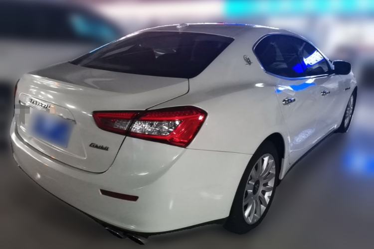 Used Maserati Ghibli 2014 3.0T Standard Edition Rear Right 45 Deg