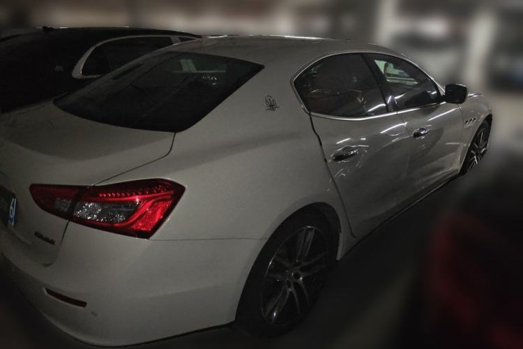Used Maserati Ghibli 2014 3.0T Standard Edition Rear Right 45 Deg