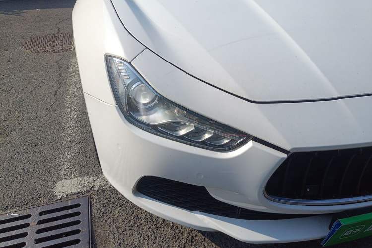 Used Maserati Ghibli 2014 3.0T Standard Edition Right Front Headlight