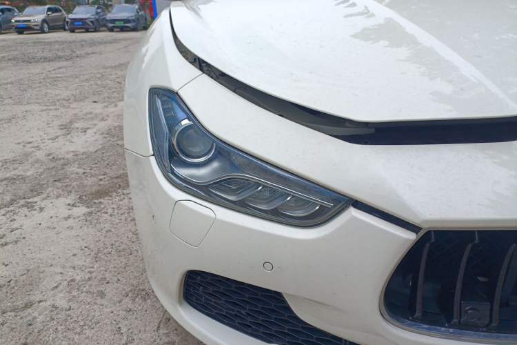 Used Maserati Ghibli 2014 3.0T S Right Front Headlight