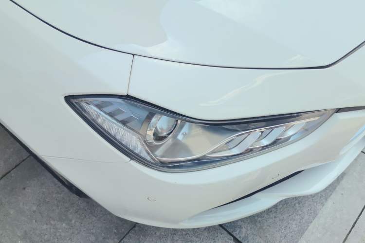 Used Maserati Ghibli 2014 3.0T Standard Edition Right Front Headlight