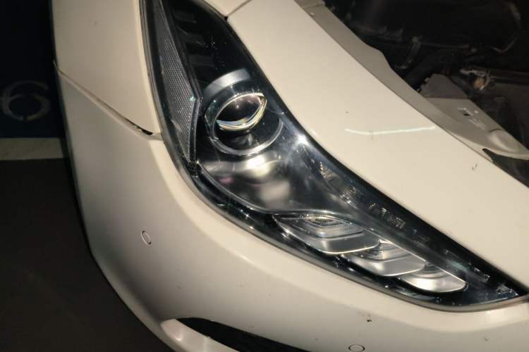 Used Maserati Ghibli 2014 3.0T Standard Edition Right Front Headlight