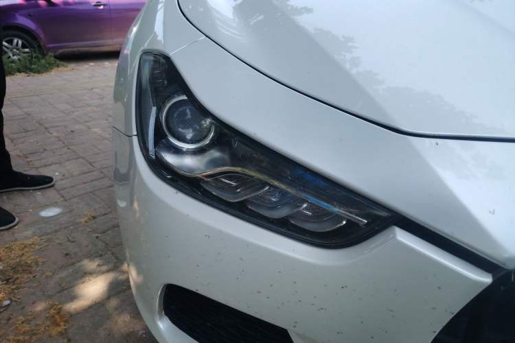 Used Maserati Ghibli 2014 3.0T Standard Edition Right Front Headlight