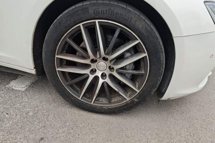Used Maserati Ghibli 2014 3.0T Standard Edition Right Front Wheel Hub