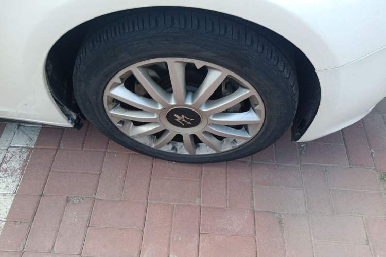 Used Maserati Ghibli 2014 3.0T Standard Edition Right Front Wheel Hub