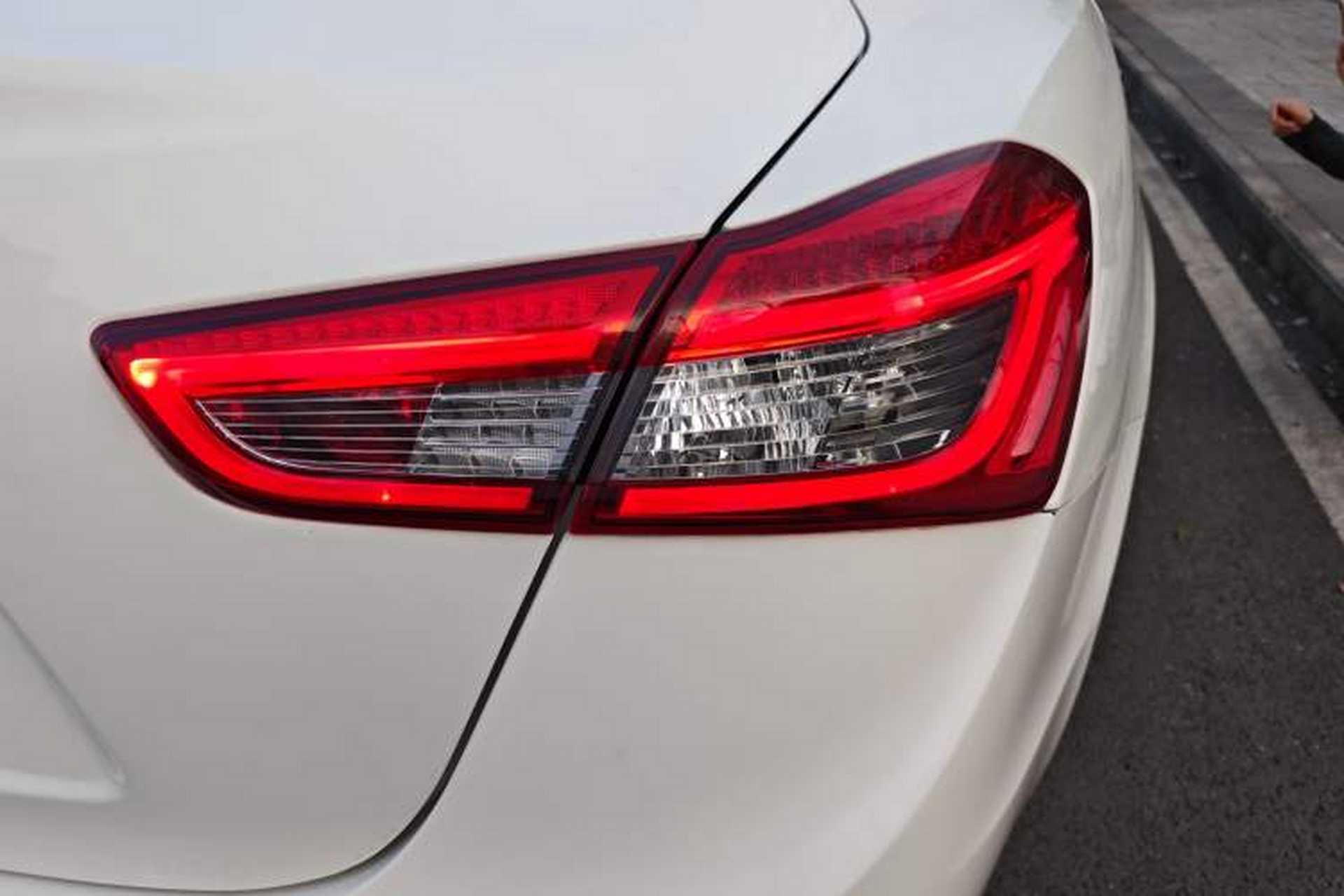 Used Maserati Ghibli 2014 3.0T Standard Edition Right Rear Taillight