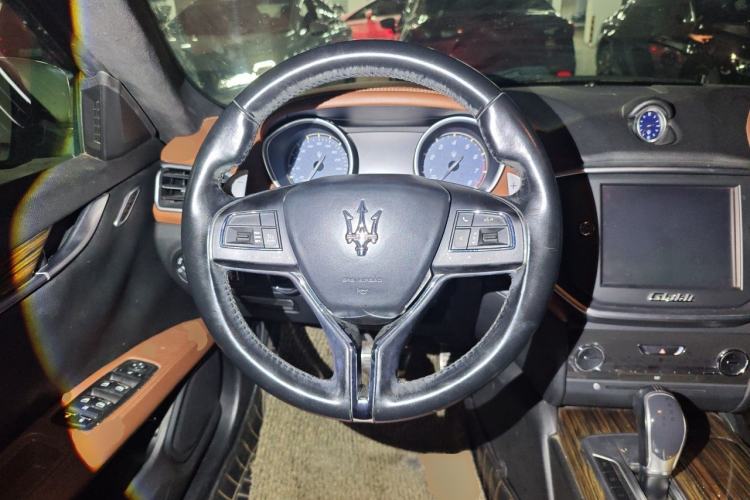 Used Maserati Ghibli 2014 3.0T S Q4 Steering Wheel