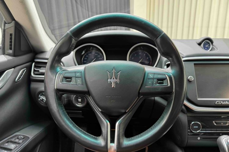 Used Maserati Ghibli 2014 3.0T Standard Edition Steering Wheel