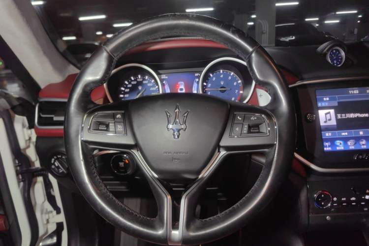 Used Maserati Ghibli 2014 3.0T Standard Edition Steering Wheel