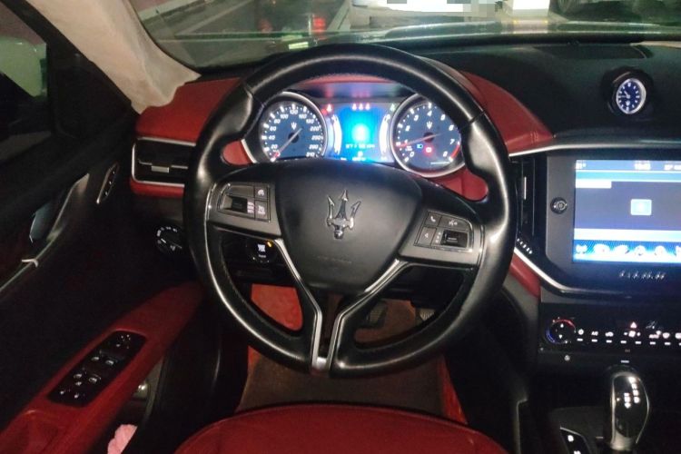 Used Maserati Ghibli 2014 3.0T Standard Edition Steering Wheel