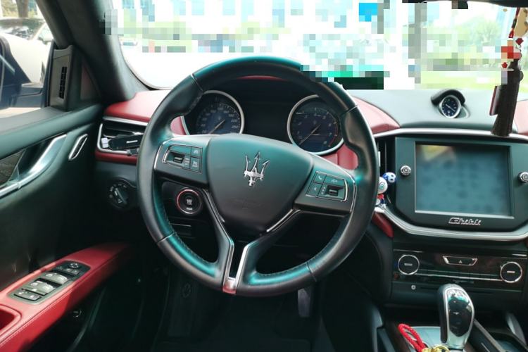 Used Maserati Ghibli 2014 3.0T Standard Edition Steering Wheel