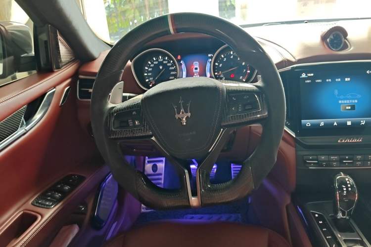 Used Maserati Ghibli 2014 3.0T Standard Edition Steering Wheel