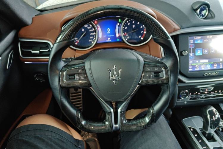 Used Maserati Ghibli 2014 3.0T Standard Edition Steering Wheel