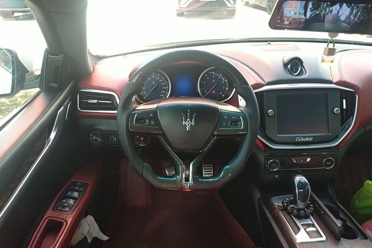 Used Maserati Ghibli 2014 3.0T Standard Edition Steering Wheel