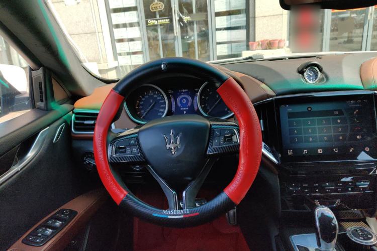 Used Maserati Ghibli 2014 3.0T Standard Edition Steering Wheel