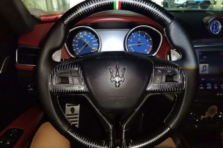 Used Maserati Ghibli 2014 3.0T S Q4 Steering Wheel