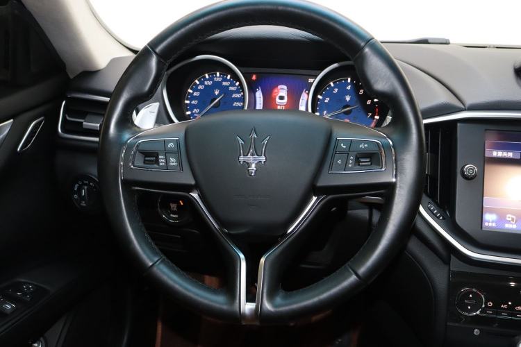 Used Maserati Ghibli 2014 3.0T Standard Edition Steering Wheel