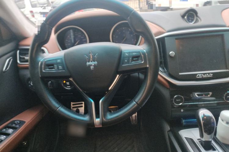 Used Maserati Ghibli 2014 3.0T Standard Edition Steering Wheel