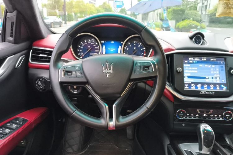 Used Maserati Ghibli 2014 3.0T Standard Edition Steering Wheel