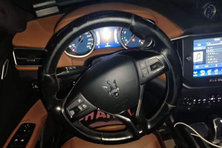 Used Maserati Ghibli 2014 3.0T Standard Edition Steering Wheel