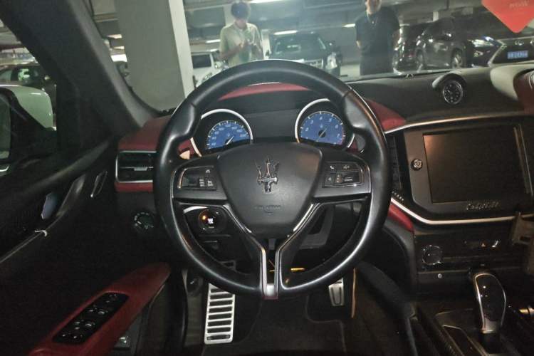 Used Maserati Ghibli 2014 3.0T Standard Edition Steering Wheel