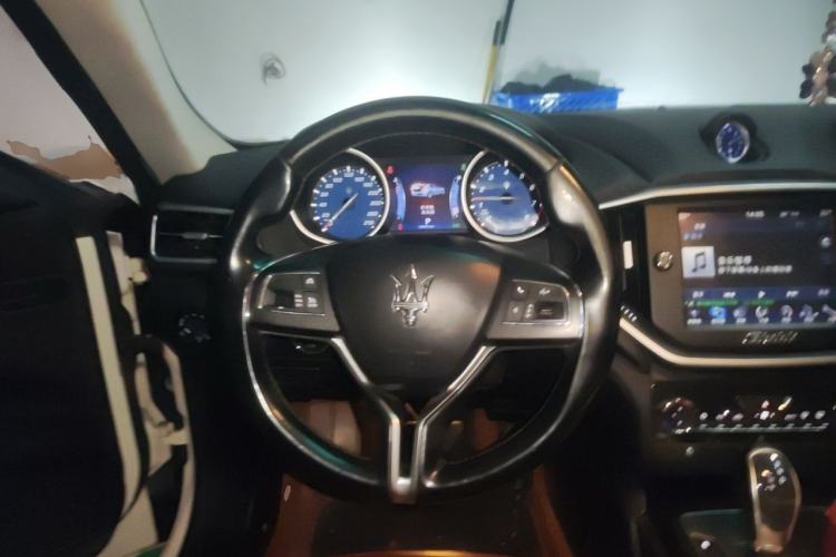 Used Maserati Ghibli 2014 3.0T Standard Edition Steering Wheel